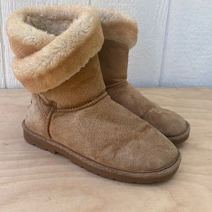 LAMO Essential Suede Wrap Winter Boots Womens size 6